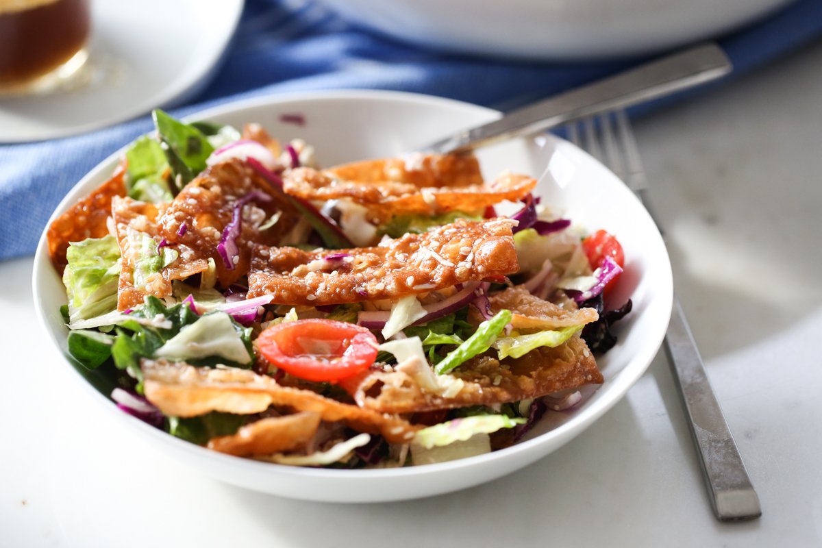 Asian Wonton Salad: A Crunchy, Flavorful Delight