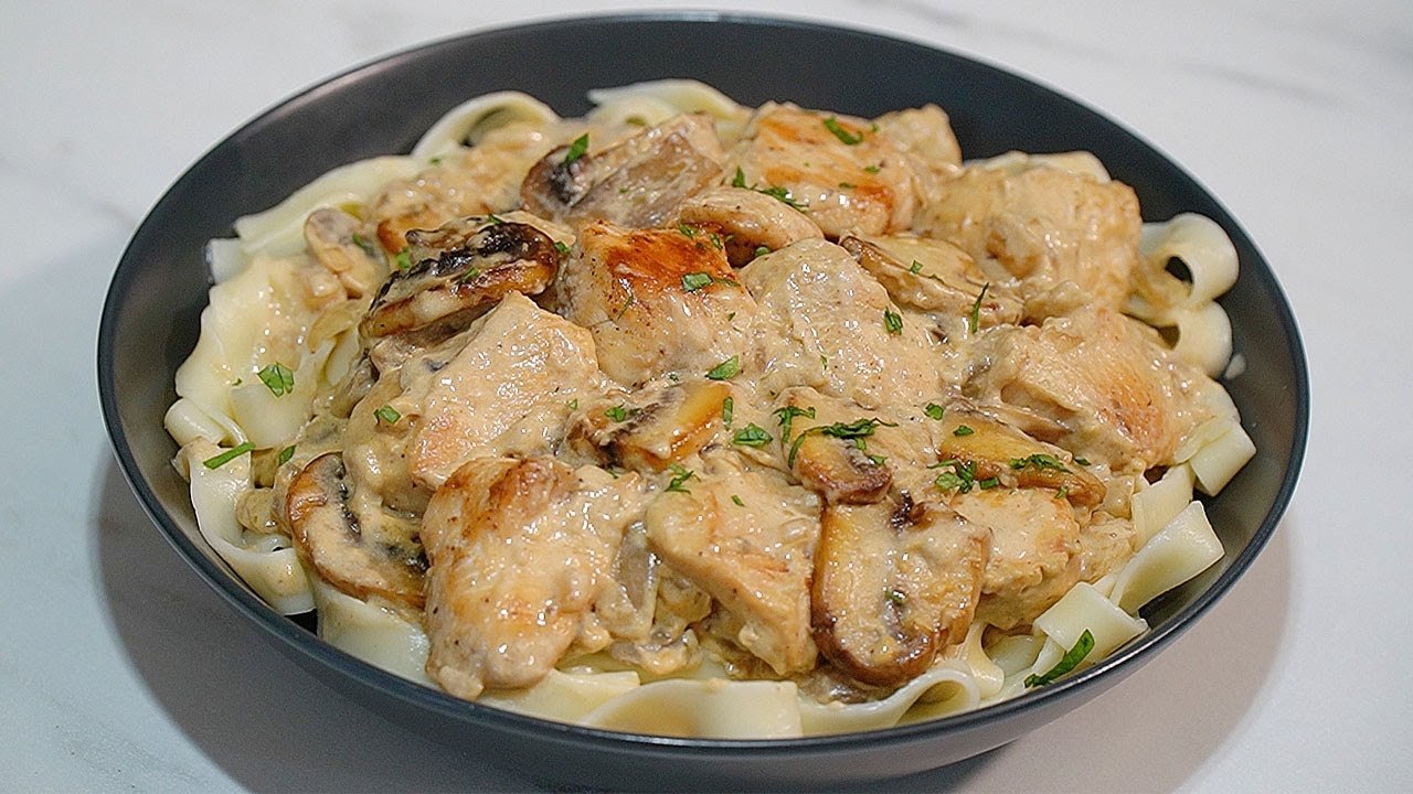 Brazilian Chicken Stroganoff: A Creamy Comfort Food Classic